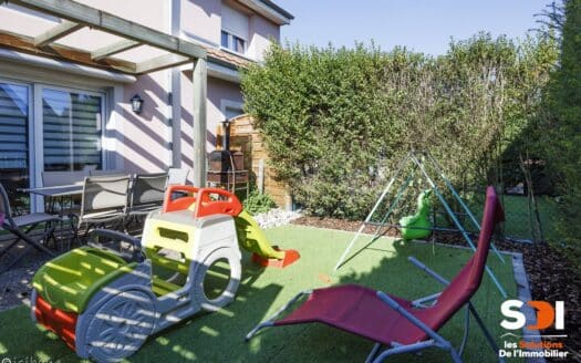ESCHAU – T4 / 3CH RDJ TRIPLEX 87M² AVEC TERRASSE + JARDIN + PKGS