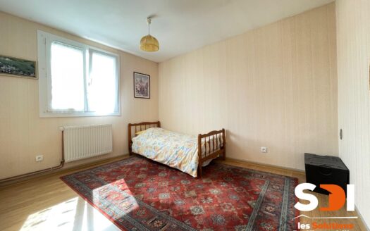 PLOBSHEIM – MAISON JUMELÉE 90M² SUR 2,30 ARES AVEC VERANDA + JARDIN + GGE + CAVE