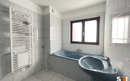 PLOBSHEIM – A LOUER T3 / 97M² AVEC PKG