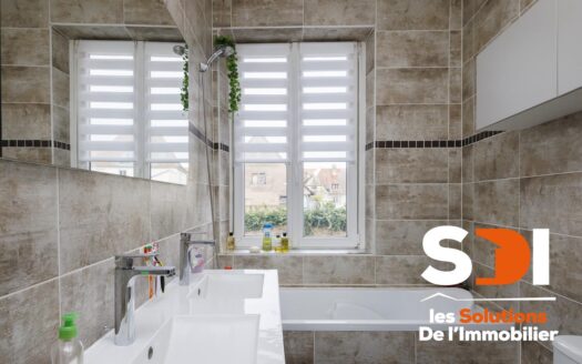 BENFELD – MAISON DE VILLE 110M² – 4CH AVEC COUR/TERRASSE