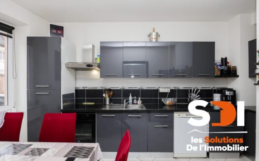 BENFELD – MAISON DE VILLE 110M² – 4CH AVEC COUR/TERRASSE