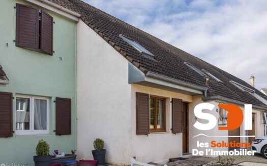 PLOBSHEIM – MAISON JUMELÉE 90M² SUR 2,35 ARES AVEC TERRASSE + JARDIN + GGE + CAVE