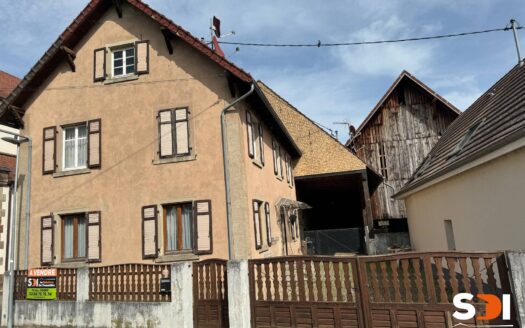 GERSTHEIM – MAISON DE VILLE 169M² SUR 2,17 ARES AVEC COUR