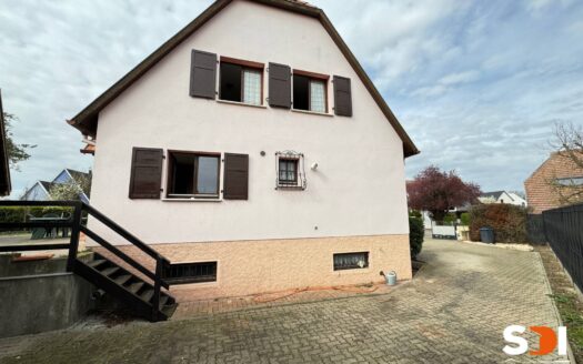 NIEDERHAUSBERGEN – MAISON 137M² SUR 5,46 ARES – 6P/4CH AVEC S/S COMPLET ET TERRASSE