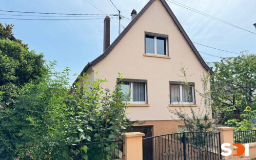 PLOBSHEIM – MAISON 84M² – 5P/4CH SUR 2,61 ARES AVEC JARDIN