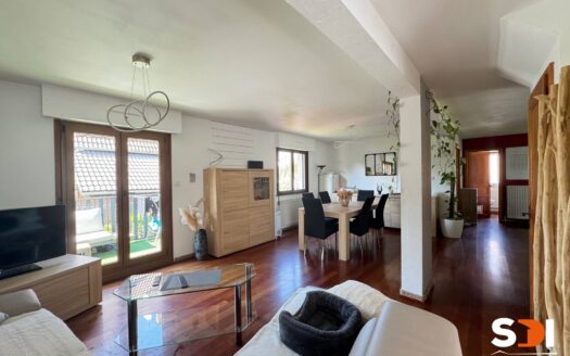 LINGOLSHEIM – MAISON 198M² SUR 4,02 ARES – 8P/6CH AVEC JARDIN ET TERRASSE