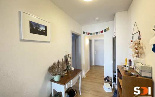 PLOBSHEIM – IMMEUBLE 185M² AVEC 2 LOGTS – S/S COMPLET SUR 5,42 ARES
